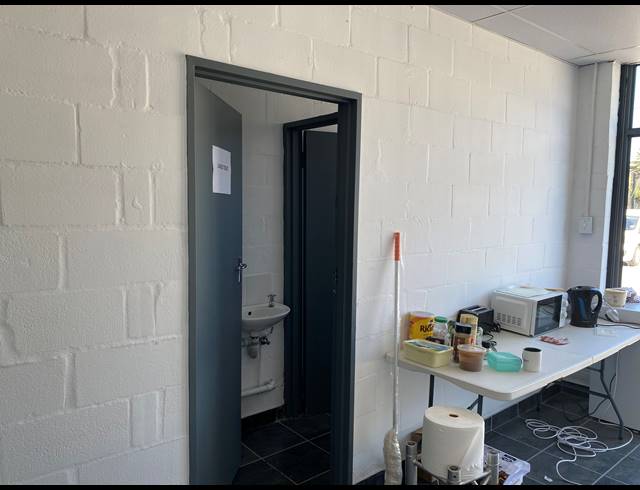 444M² WAREHOUSE TO LET IN TOKAI
